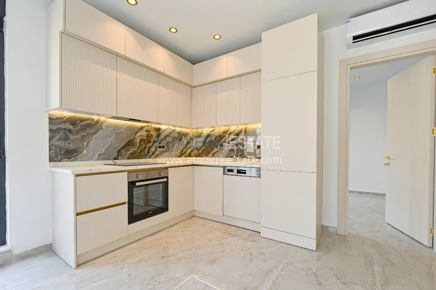 Kupuj  Apartament 1+1 z wysokiej jakości wykończeniami w kompleksie premium — Tosmur, Alanya 4 