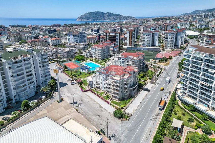 Apartament 2+1 z dużym tarasem w dzielnicy Cikcilli, Alanya — nieruchomość na zezwolenie na pobyt 1 
