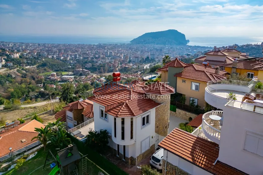 3+1 panoramiczna prywatna willa z meblami i basenem w Tepe, Alanya - odpowiednia na zezwolenie na pobyt 2 