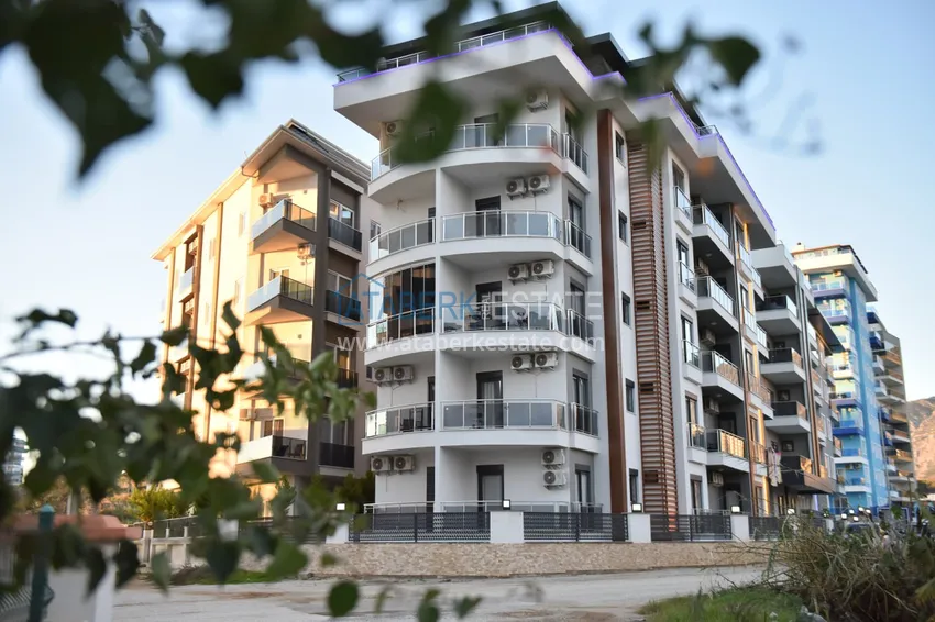 Apartament 1+1 z designerskim wnętrzem — Alanya, Mahmutlar 1 