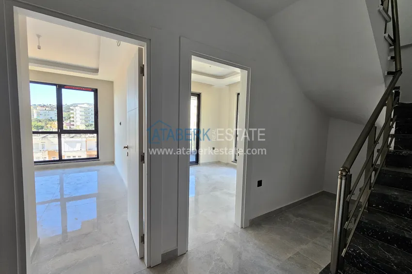 Kupuj  Panoramiczny dwupoziomowy penthouse w kompleksie butikowym - centrum Alanyi, plaża Kleopatra 3 