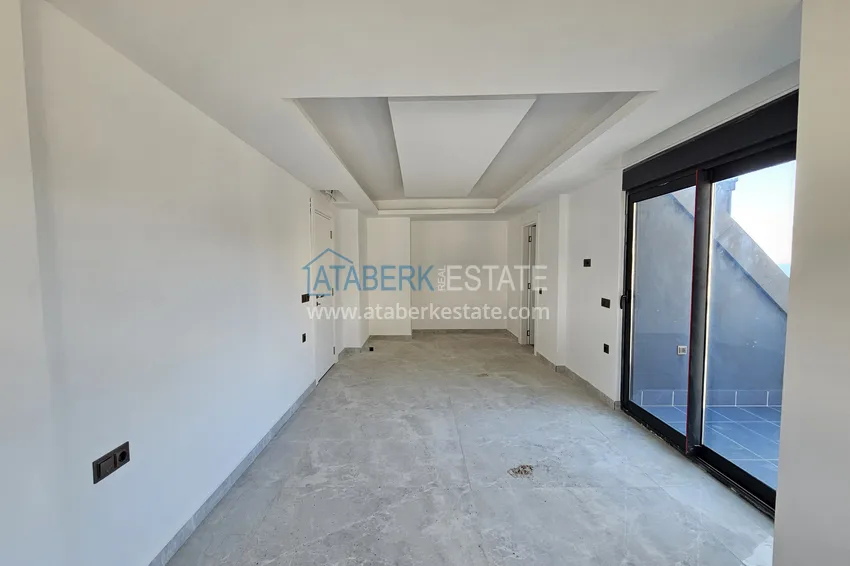 Kupuj  Panoramiczny dwupoziomowy penthouse w kompleksie butikowym - centrum Alanyi, plaża Kleopatra 8 