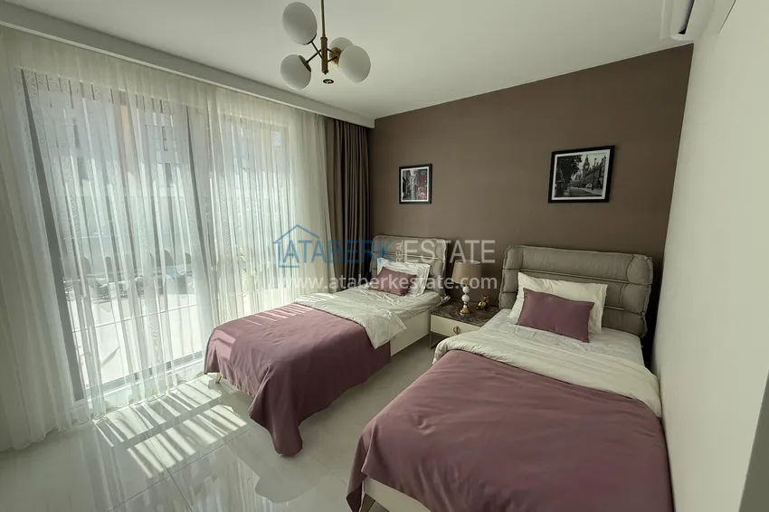 Kupuj  Umeblowane mieszkanie 2+1 XL z pralnią w luksusowym kompleksie — Alanya, Turkler. Nadaje się do zezwolenia na pobyt 12 
