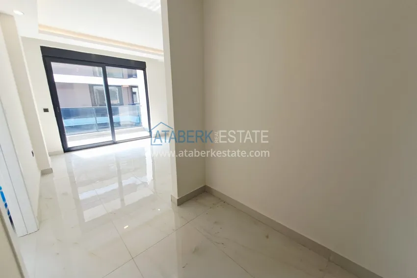 Kupuj  Apartament 1+1 od właściciela z widokiem w centrum Alanyi - Plaża Kleopatra, 600 metrów 2 