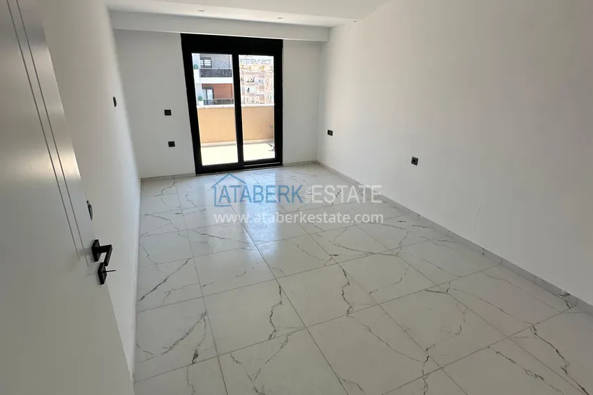 Kupuj  Dwupoziomowy penthouse z doskonałym wykończeniem — nowe budynki w Alanyi, dzielnica Mahmutlar 13 