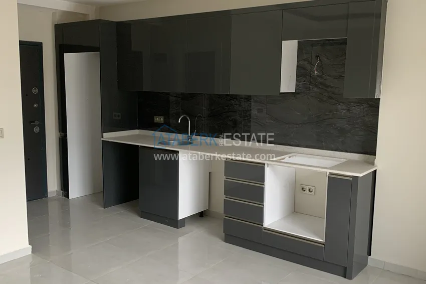 Kupuj Nowo umeblowane studio w kompleksie premium z prywatną plażą — dzielnica Mahmutlar, Alanya 1 