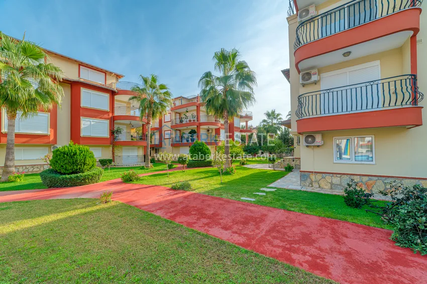 Duplex ogrodowy 4+1 z meblami i widokiem na rzekę Dim w okolicy Kestel 15 