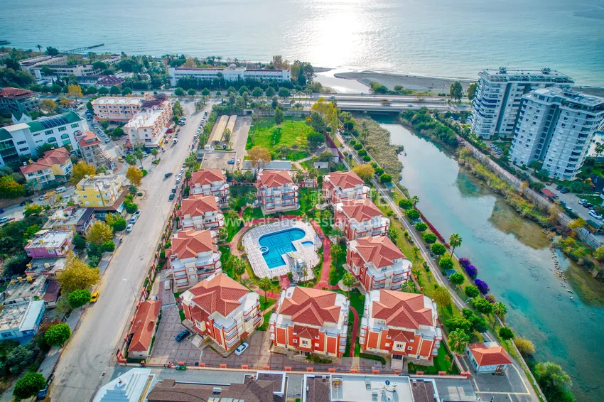 Duplex ogrodowy 4+1 z meblami i widokiem na rzekę Dim w okolicy Kestel 2 