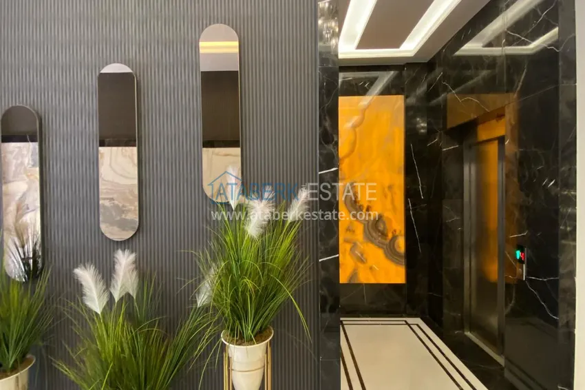 Umeblowany apartament z dwiema sypialniami w centrum Mahmutlar, zaledwie 200 metrów od plaży 14 