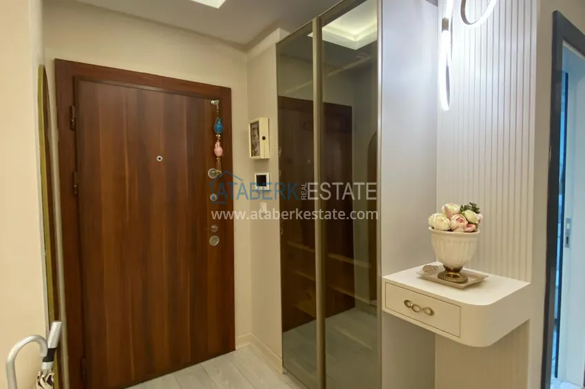 Kupuj  Umeblowany apartament z dwiema sypialniami w centrum Mahmutlar, zaledwie 200 metrów od plaży 1 