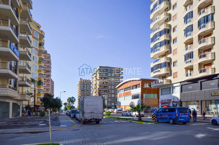 Umeblowany apartament z dwiema sypialniami w centrum Mahmutlar, zaledwie 200 metrów od plaży 4 