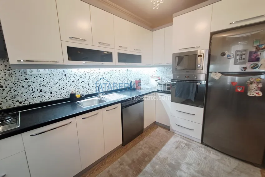 Kupuj  Apartament 2+1 umeblowany od właściciela w rejonie Kleopatry, centrum Alanyi — nadaje się na zezwolenie na pobyt 10 