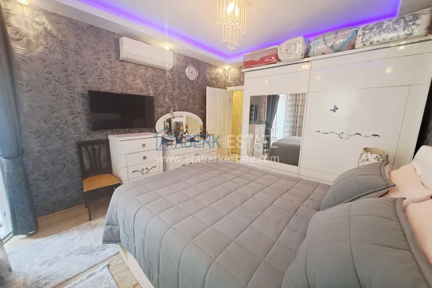 Kupuj  Apartament 2+1 umeblowany od właściciela w rejonie Kleopatry, centrum Alanyi — nadaje się na zezwolenie na pobyt 15 
