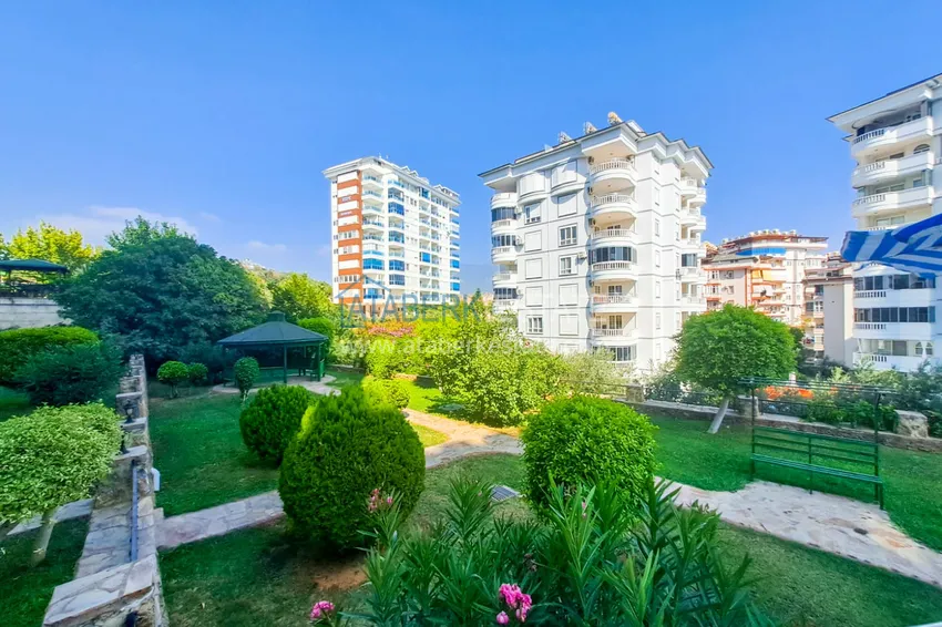 Trzypokojowe umeblowane apartamenty w dzielnicy Tosmur w Alanya. Nieruchomość na zezwolenie na pobyt 10 