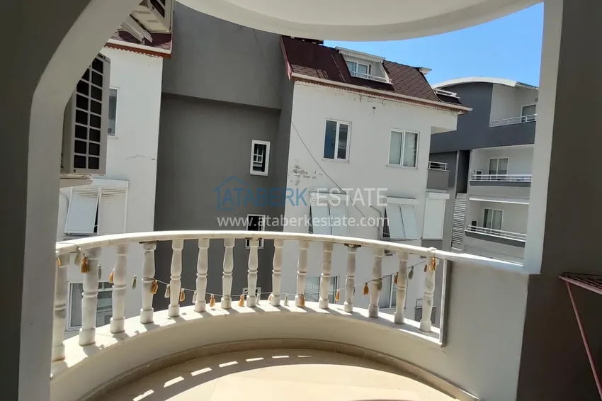 Kupuj  Trzypokojowe umeblowane apartamenty w dzielnicy Tosmur w Alanya. Nieruchomość na zezwolenie na pobyt 16 