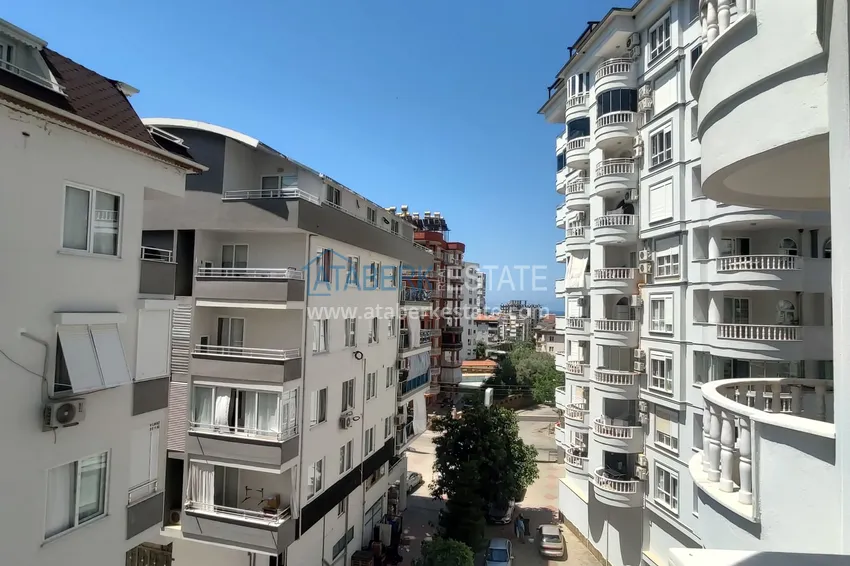 Kupuj  Trzypokojowe umeblowane apartamenty w dzielnicy Tosmur w Alanya. Nieruchomość na zezwolenie na pobyt 18 