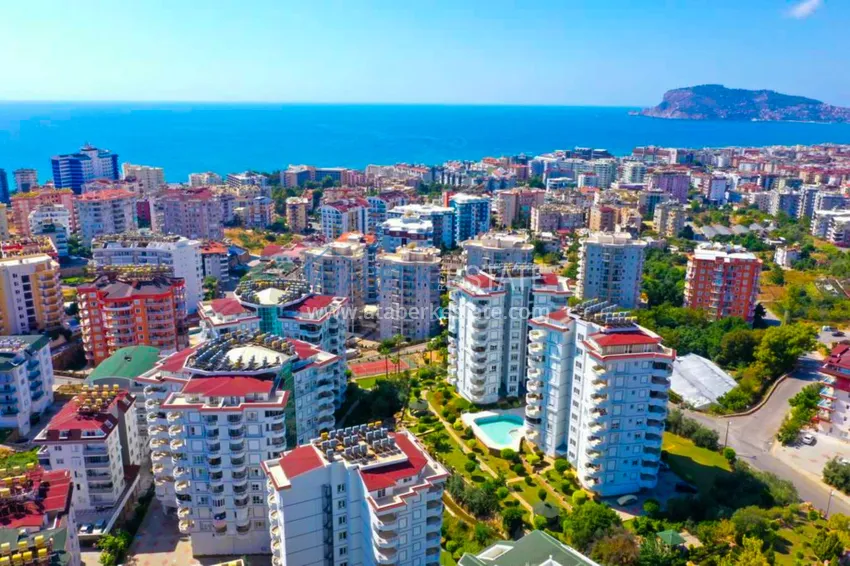 Trzypokojowe umeblowane apartamenty w dzielnicy Tosmur w Alanya. Nieruchomość na zezwolenie na pobyt 1 