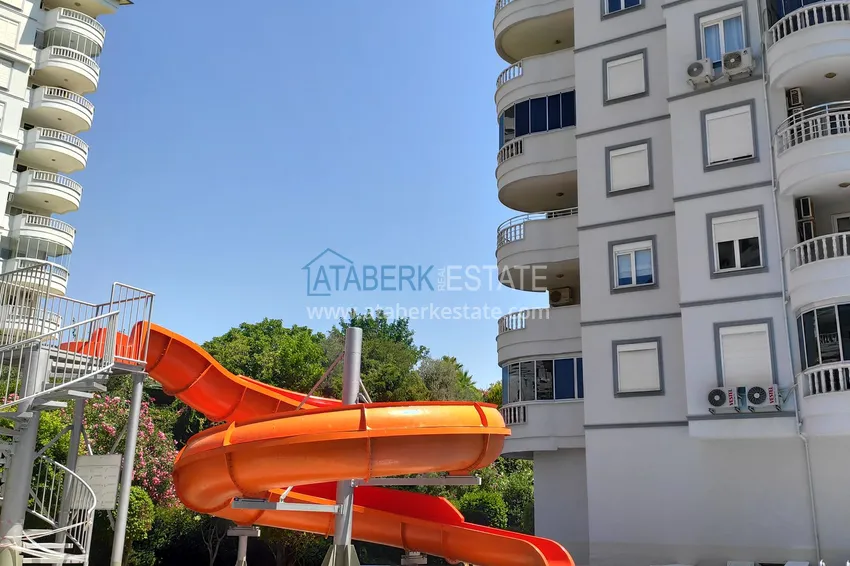 Trzypokojowe umeblowane apartamenty w dzielnicy Tosmur w Alanya. Nieruchomość na zezwolenie na pobyt 7 