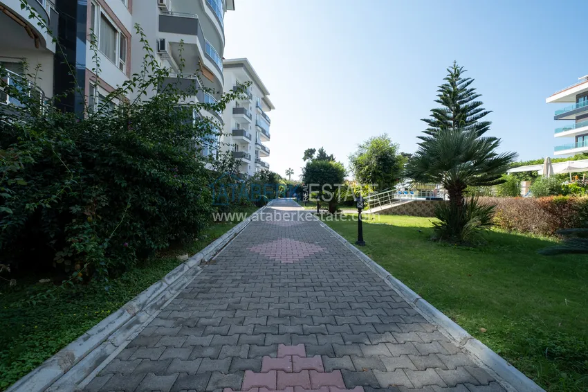 Apartament 2+1 z meblami i widokiem na morze w rejonie Kestel - pierwszy przybrzeżny, odpowiedni dla obywatelstwa 12 