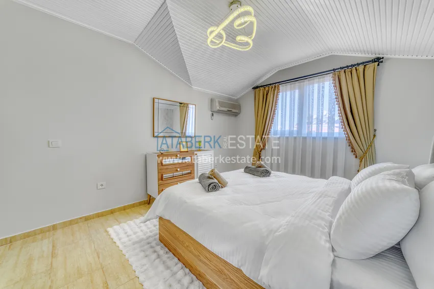Kupuj  Duplex 4+1 w Alanyi, dzielnica Oba - z designerskim wnętrzem, odpowiednim na zezwolenie na pobyt 30 