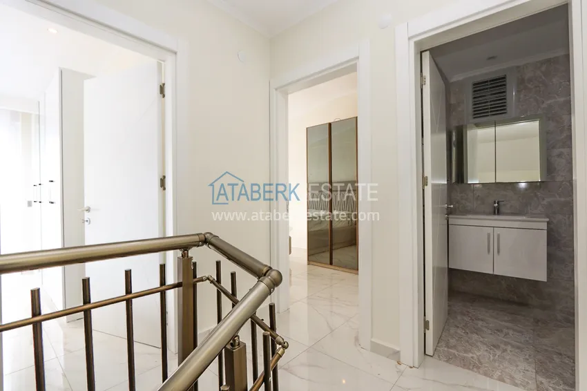 Kupuj  2+1 duplex z meblami w nowoczesnym kompleksie mieszkalnym - Upper Oba, Alanya. Nadaje się do uzyskania zezwolenia na pobyt 15 