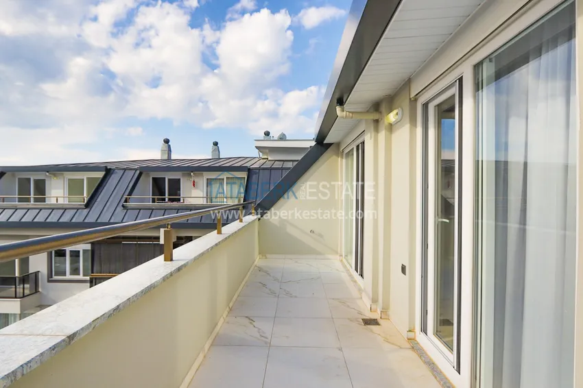 Kupuj  2+1 duplex z meblami w nowoczesnym kompleksie mieszkalnym - Upper Oba, Alanya. Nadaje się do uzyskania zezwolenia na pobyt 25 