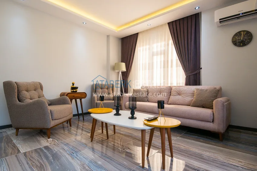 Kupuj  Gotowe mieszkanie w centrum Alanyi, na zezwolenie na pobyt — apartament z jedną sypialnią z meblami i widokiem na góry 3 