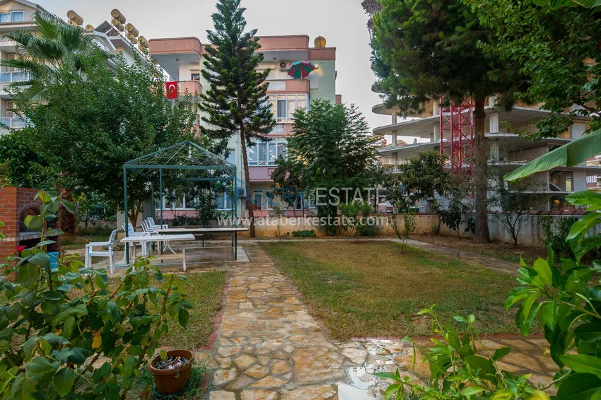 Gotowe mieszkanie w centrum Alanyi, na zezwolenie na pobyt — apartament z jedną sypialnią z meblami i widokiem na góry 8 