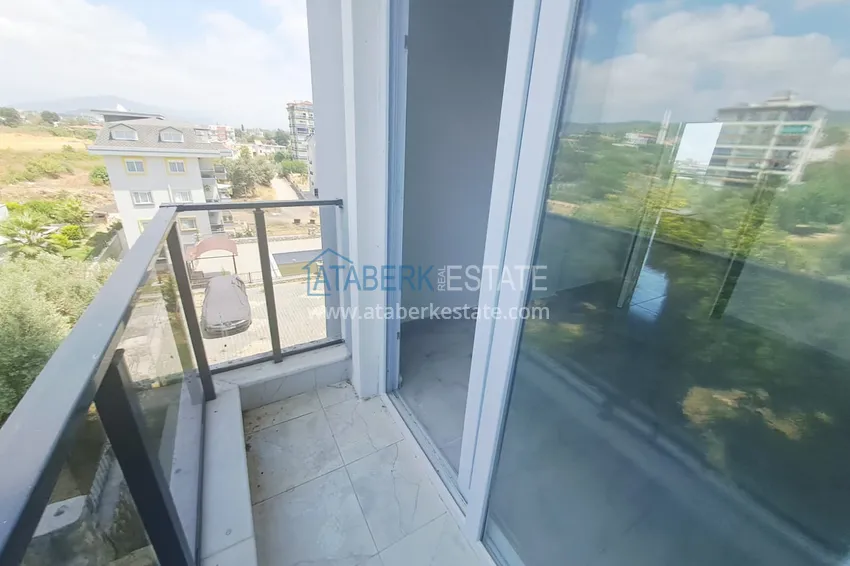 Kupuj  Apartament 1+1 z dwoma balkonami i dobrym wykończeniem w Alanya, dzielnica Avsallar  11 