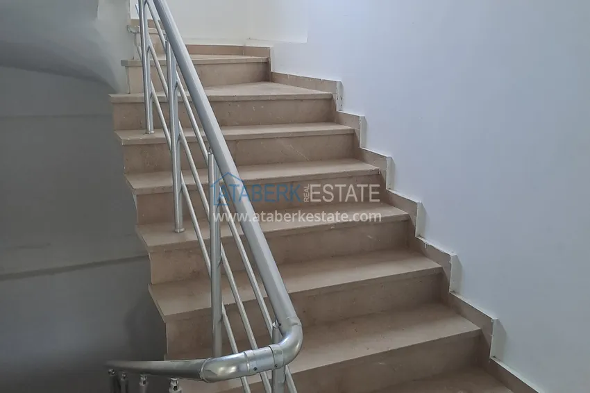 Apartament 1+1 z dwoma balkonami i dobrym wykończeniem w Alanya, dzielnica Avsallar  12 