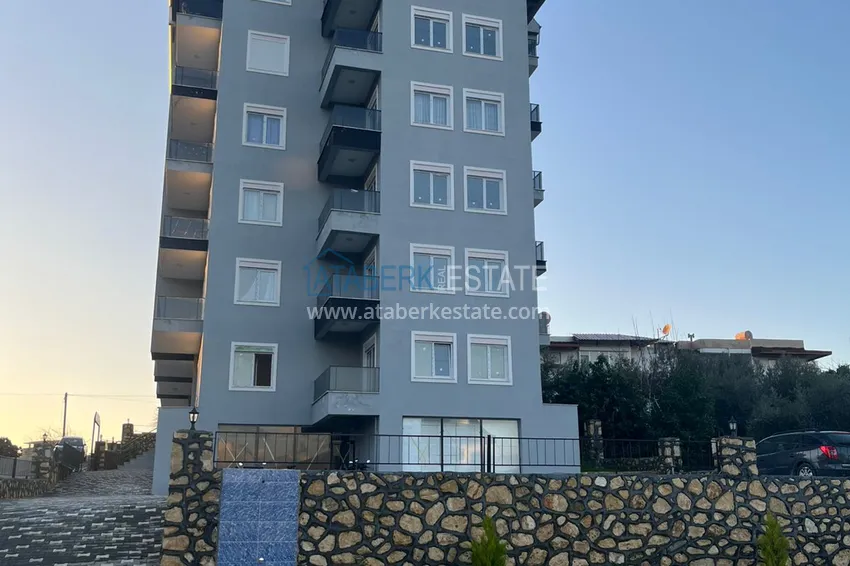 Apartament 1+1 z dwoma balkonami i dobrym wykończeniem w Alanya, dzielnica Avsallar  2 