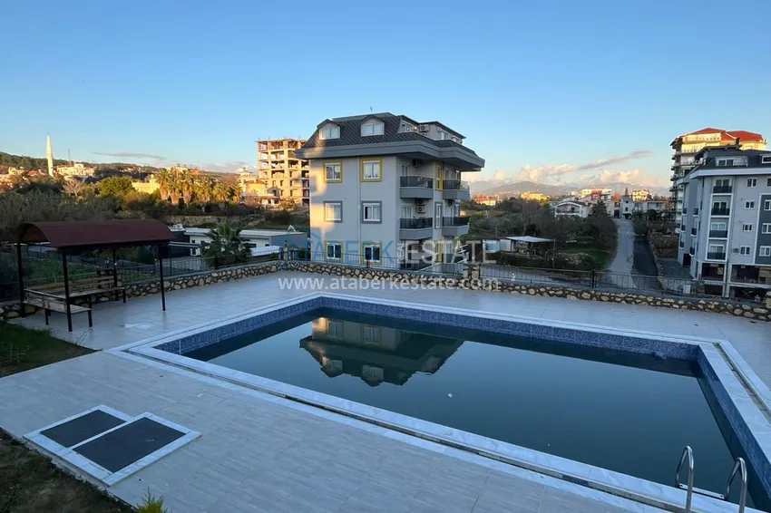 Apartament 1+1 z dwoma balkonami i dobrym wykończeniem w Alanya, dzielnica Avsallar  3 