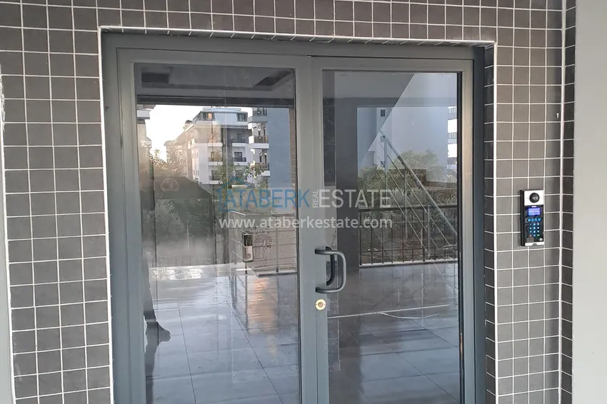 Apartament 1+1 z dwoma balkonami i dobrym wykończeniem w Alanya, dzielnica Avsallar  9 