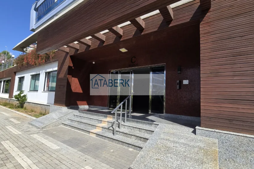 Penthouse 3+1 z prywatnym basenem na tarasie w Kargicak - klasa premium i panoramiczne widoki 12 