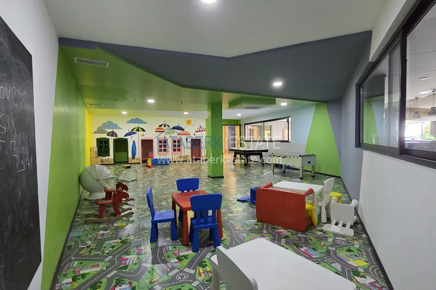 Penthouse 3+1 z prywatnym basenem na tarasie w Kargicak - klasa premium i panoramiczne widoki 15 