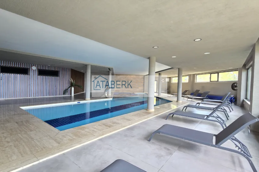 Penthouse 3+1 z prywatnym basenem na tarasie w Kargicak - klasa premium i panoramiczne widoki 21 