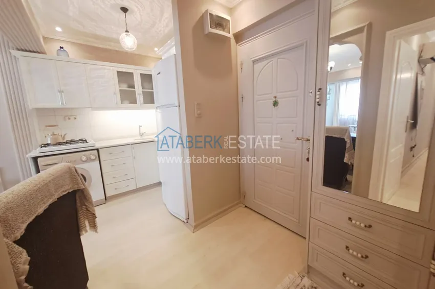 Kupuj  Apartament 1+1 w centrum Mahmutlar od właściciela — umeblowany, z przeszklonym balkonem, 250 m od morza 1 