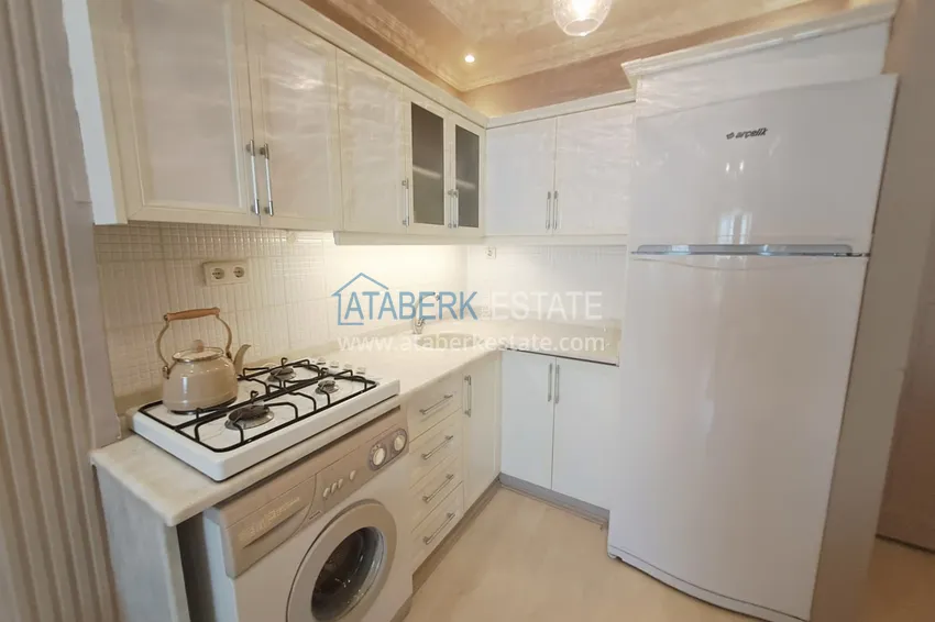 Kupuj  Apartament 1+1 w centrum Mahmutlar od właściciela — umeblowany, z przeszklonym balkonem, 250 m od morza 6 