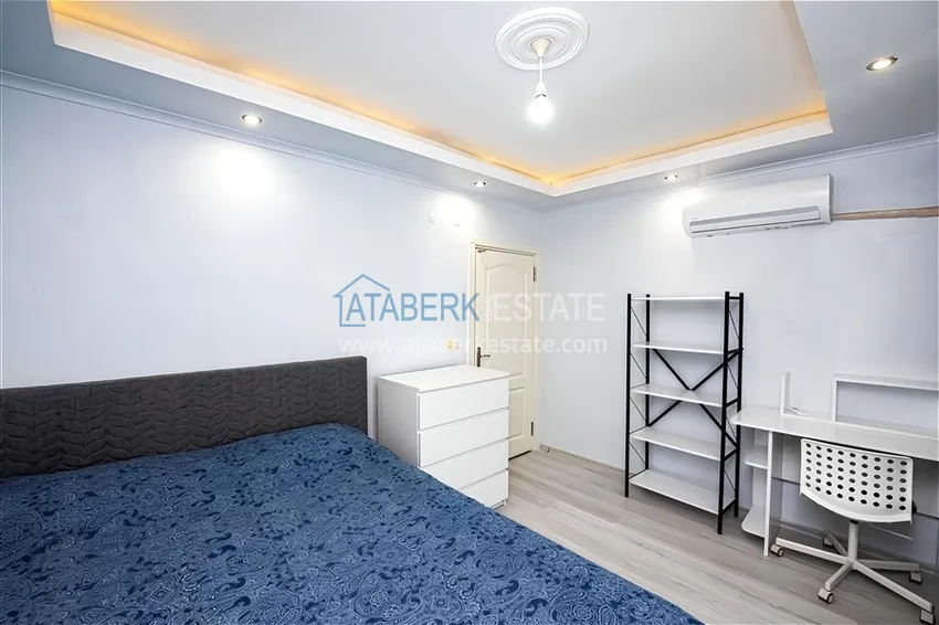 Kupuj  Dwupoziomowy penthouse 2+1 z meblami i widokiem na morze w centrum Mahmutlar 10 