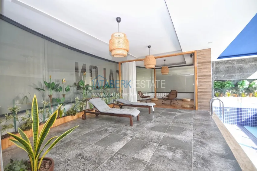 Apartament 2+1 z meblami i częściowym widokiem na morze w Mahmutlar — sprzedaż od właściciela 13 