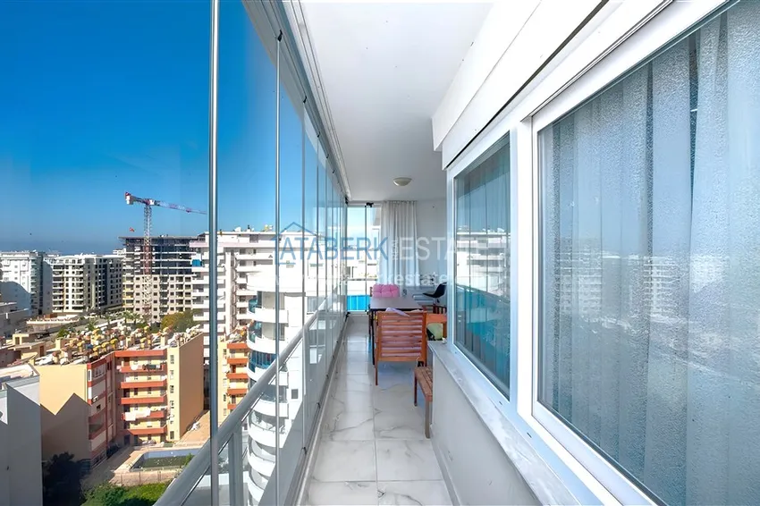 Kupuj  Dwupoziomowy penthouse 2+1 z meblami i widokiem na morze w centrum Mahmutlar 16 
