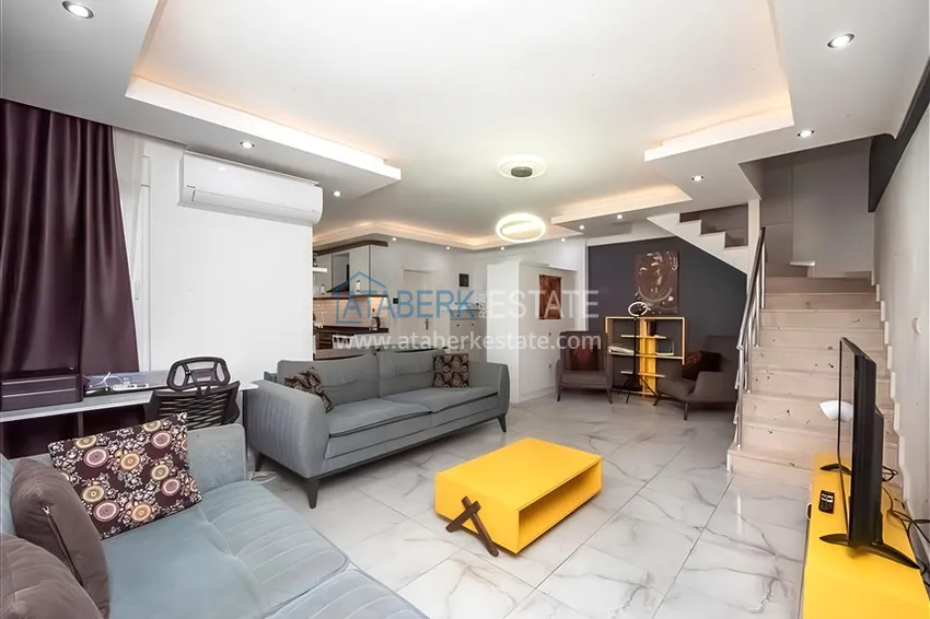 Kupuj  Dwupoziomowy penthouse 2+1 z meblami i widokiem na morze w centrum Mahmutlar 2 