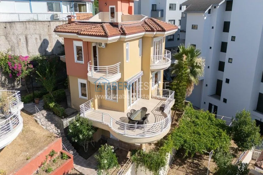 Kupuj  Willa 4+1 w Kargicak, Alanya — trzypiętrowa umeblowana w kompleksie domkowym 1 