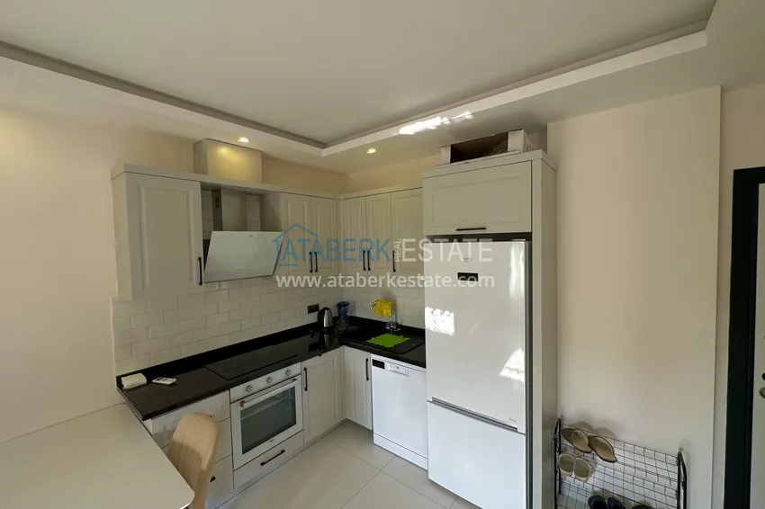 Kupuj  Nowo umeblowane mieszkanie 1+1 w komfortowej rezydencji w Oba, Alanya 3 
