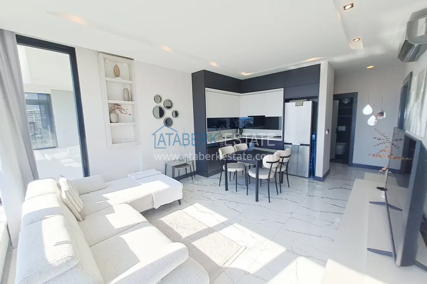 Kupuj  Apartament 2+1 z meblami, przeszklonym balkonem i widokiem na morze w centrum Mahmutlar, Alanya 5 