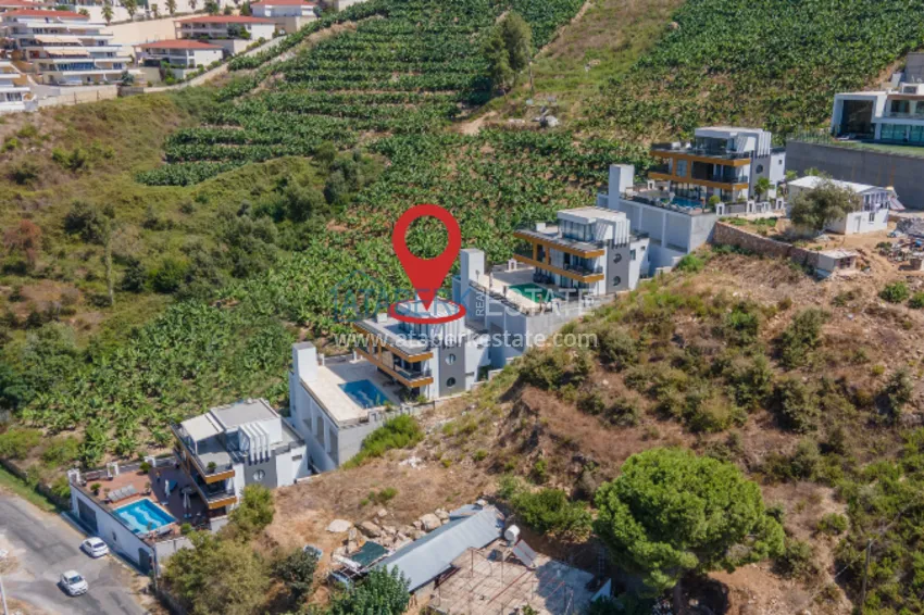 Elite triplex willa 4+2 w Alanya, dzielnica Kargicak - umeblowana i z prywatnym basenem  2 