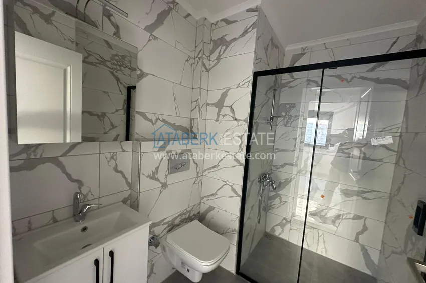 Kupuj  Apartament 2+1 w centrum Alanyi - z oddzielną kuchnią i widokiem na góry, odpowiedni na zezwolenie na pobyt 8 