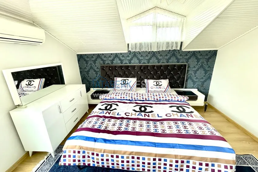 Kupuj  Duplex 3+1 w Alanyi - umeblowany w centrum Oba, 300 metrów od plaży  15 