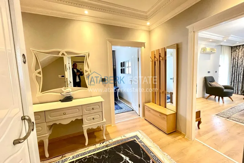 Kupuj  Duplex 3+1 w Alanyi - umeblowany w centrum Oba, 300 metrów od plaży  4 