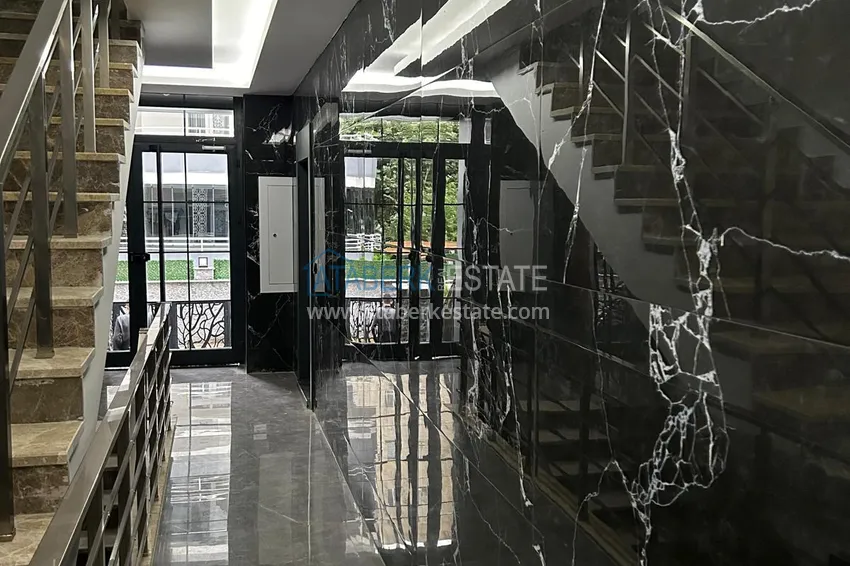 Apartament 1+1 z pięknym wykończeniem w nowoczesnym kompleksie — Alanya, dzielnica Mahmutlar 17
